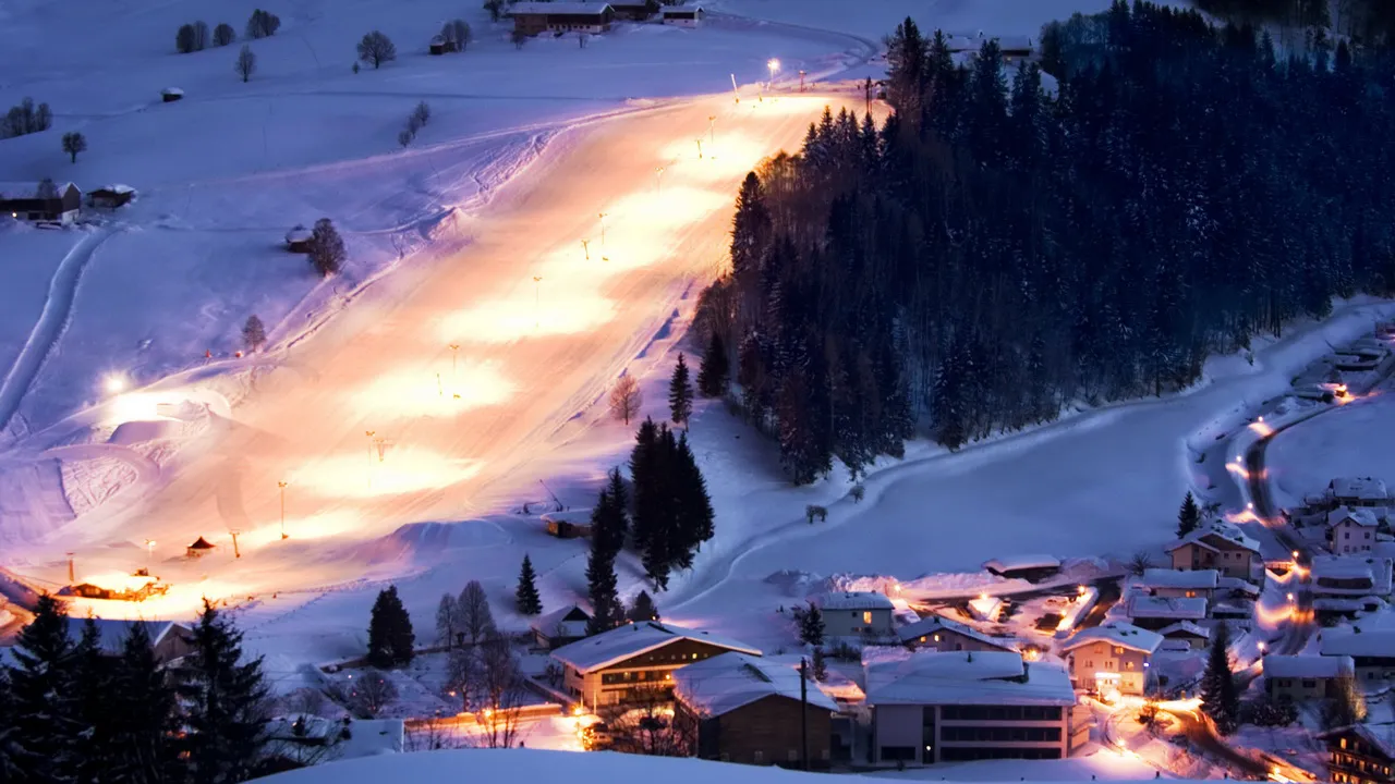 Night skiing Saalfelden Leogang vintersemester Österrike