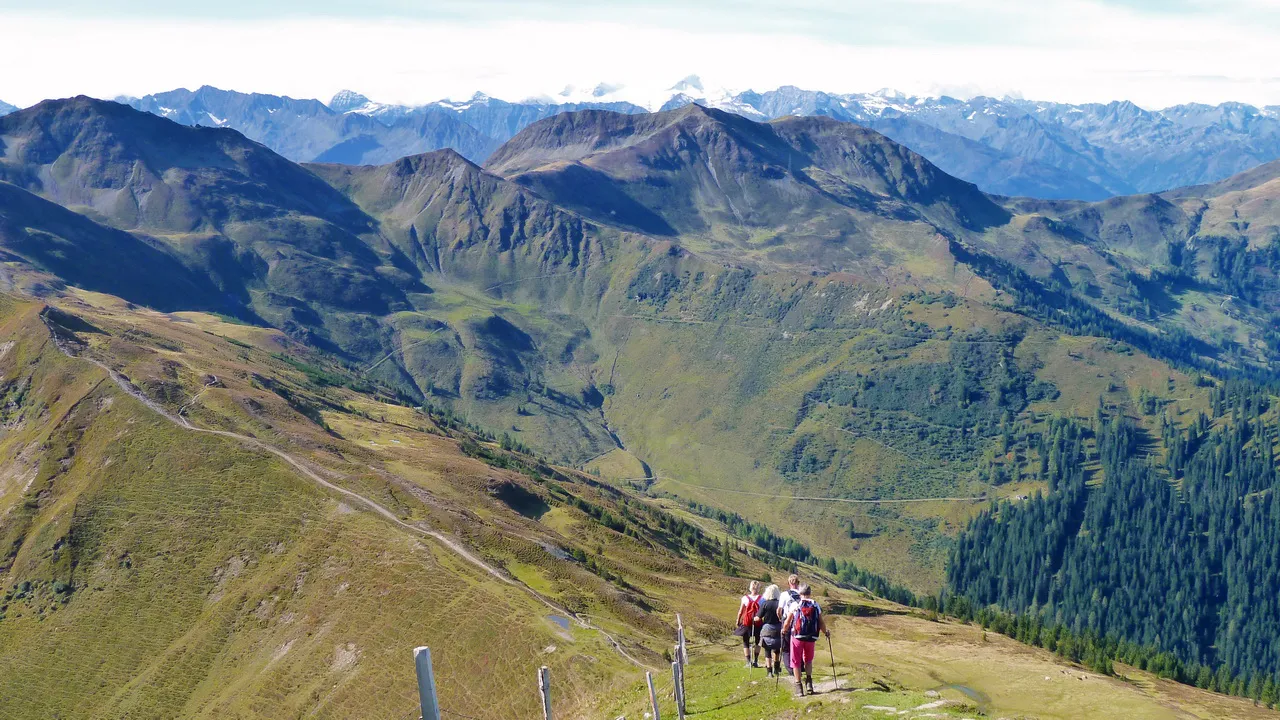 Vandring över Europas högsta gräsberg - Saalbach Hinterglemm © Austria Travel - Rusner