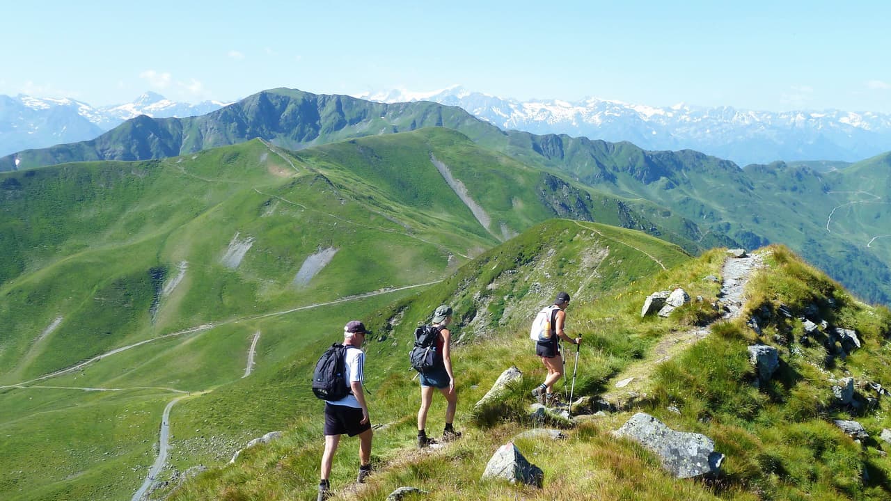 Vandring ovanför Saalbach Hinterglemm i Österrike © Austria Travel - Rusner