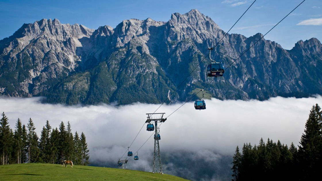 Berg der Sinne Saalfelden Leogang Semester i Österrike