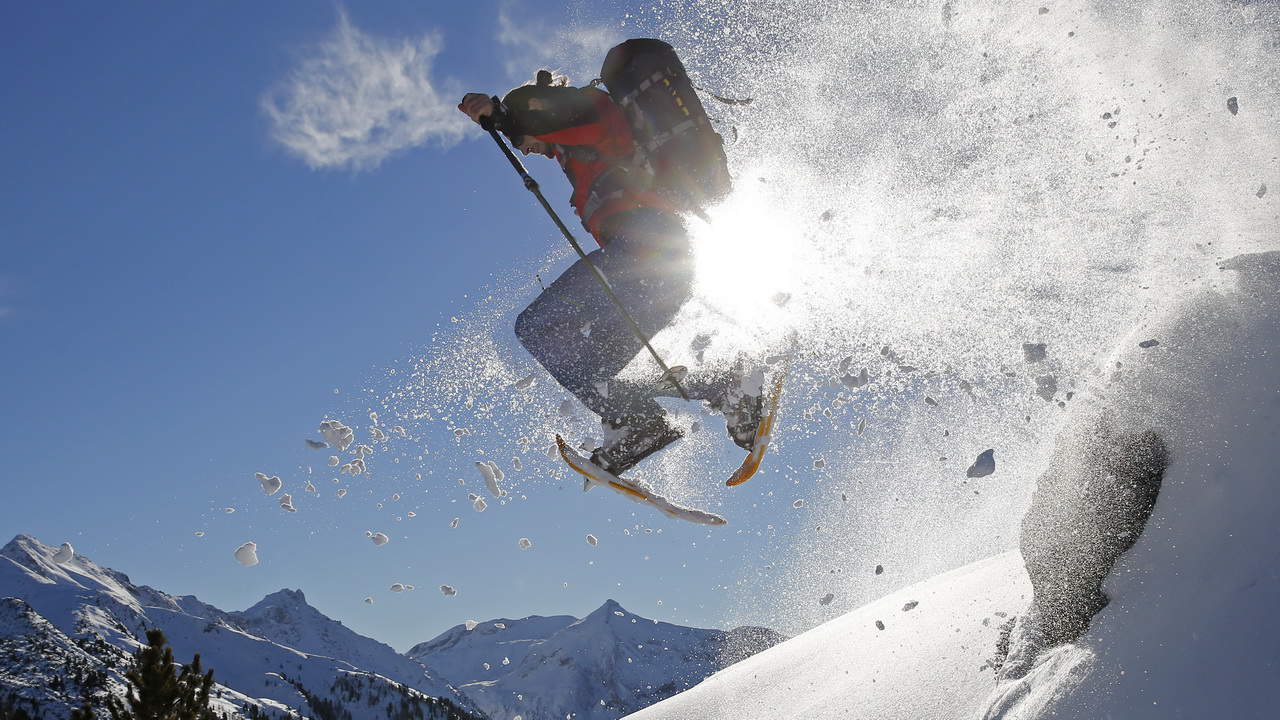 Snöskovandring i Salzkammergut - vintersemester i Österrike