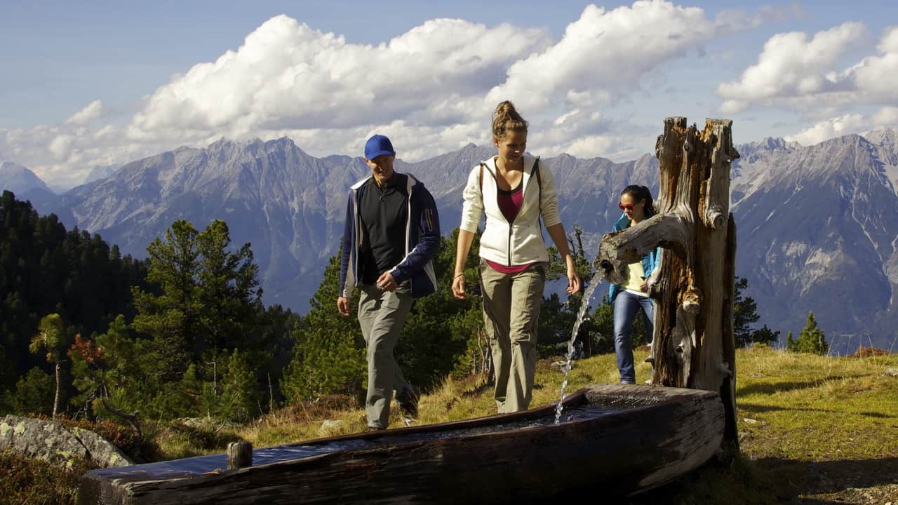 Innsbruck Vandra på Igls Zirbenweg Semester i Österrike Tirol