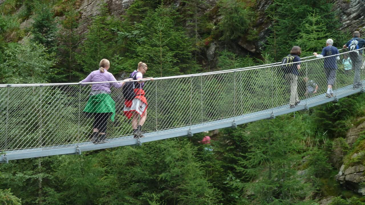 Hängbron över Wilde Wasser vid Schladming © Austria Travel - Rusner