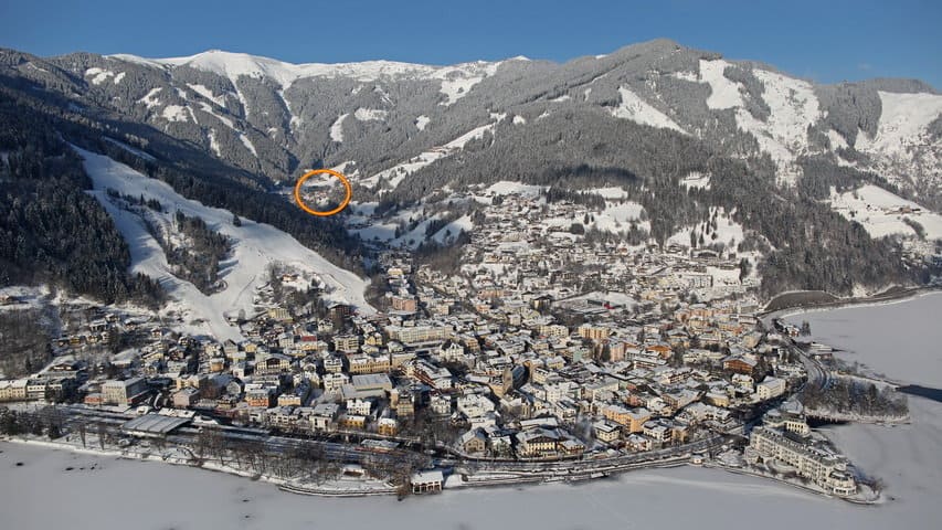 Gartenhotel Daxer - Vy över Zell am See Skidsemester i Zell am See med Austria Travel - Gartenhotel Daxer