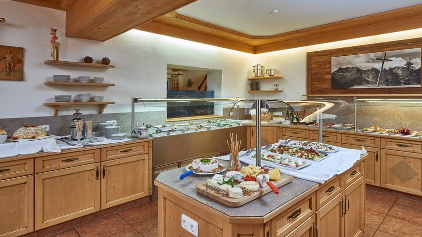 Gartenhotel Daxer - Restaurang Skidsemester i Zell am See med Austria Travel - Gartenhotel Daxer - Restaurang A