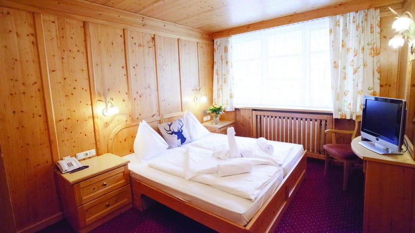 Hotel Schütthof - Dubbelrum Skidsemester i Zell am See med Austria Travel - Bo på Hotel Schütthof 7