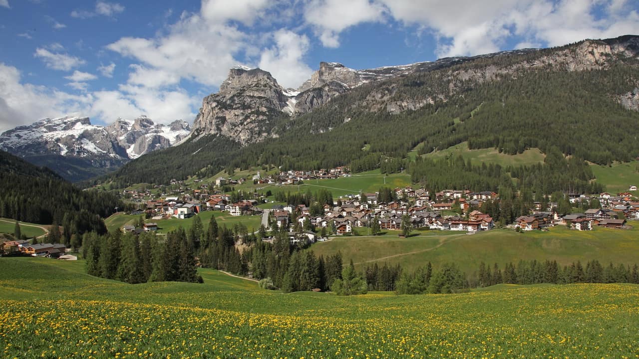 Byn La Villa i vackra Alta Badia