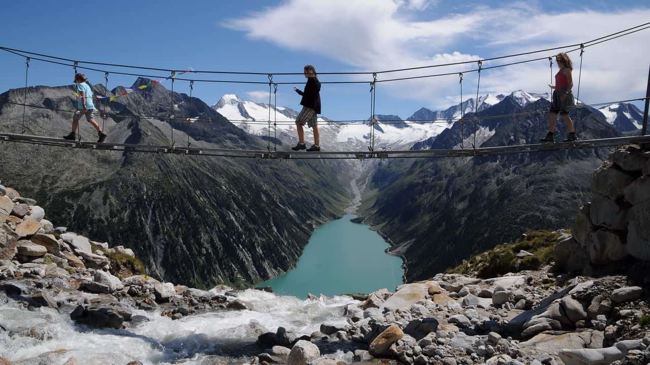 hängbro Olperer Hütte Berliner Höhenweg vandring