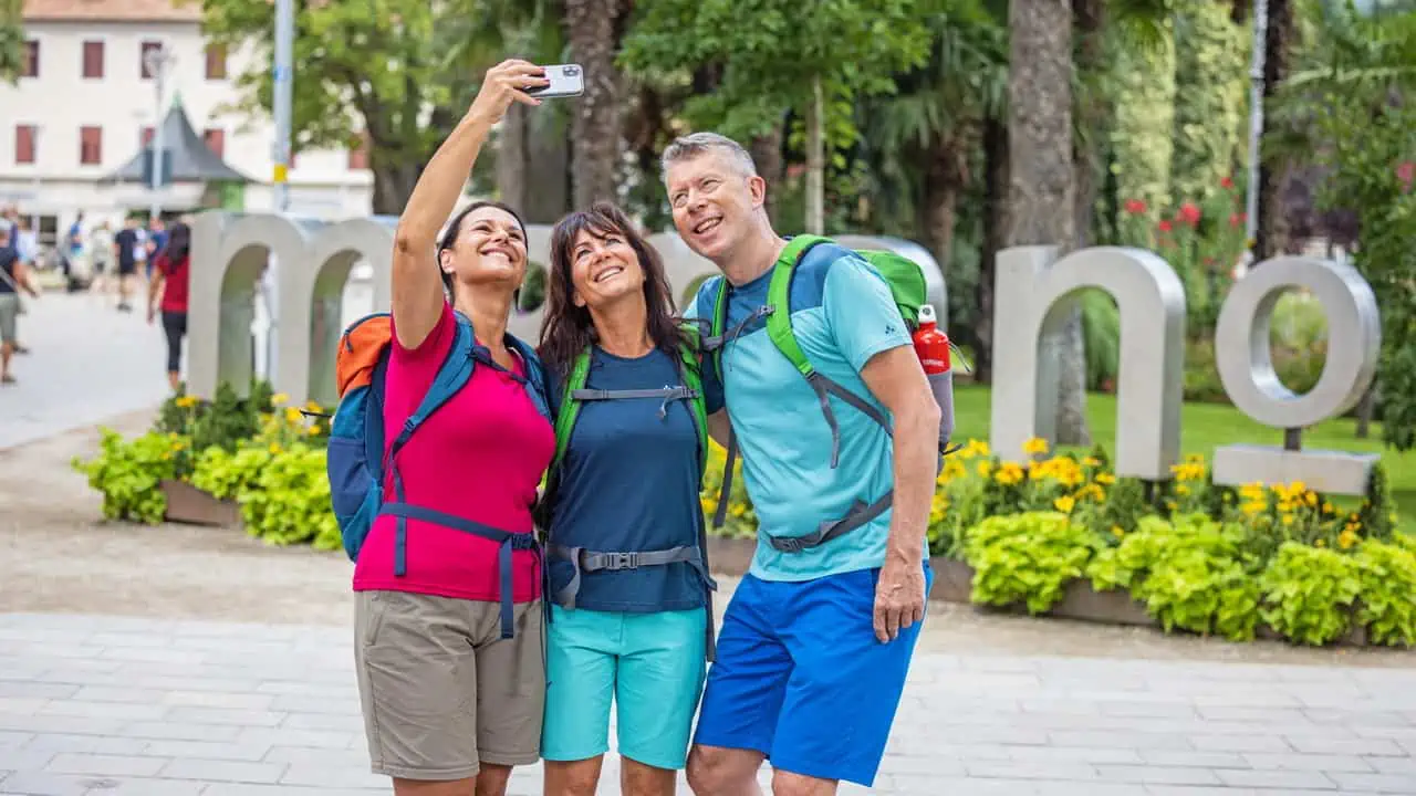 Vandrare skylt Meran Merano