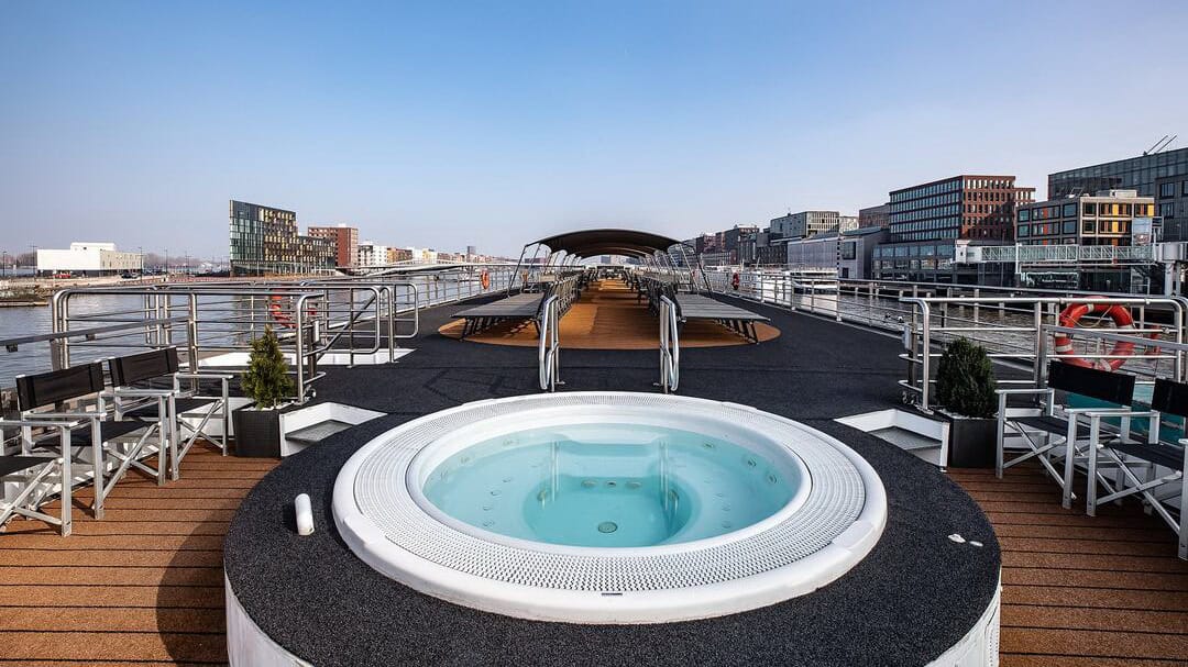 Swiss Crown - Sonnendeck - Sundeck Swiss Crown - Soldäck