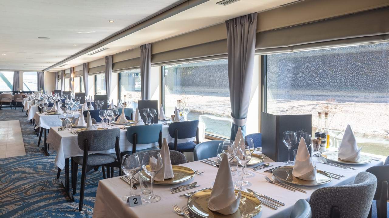 MV Lisabelle - Restaurang