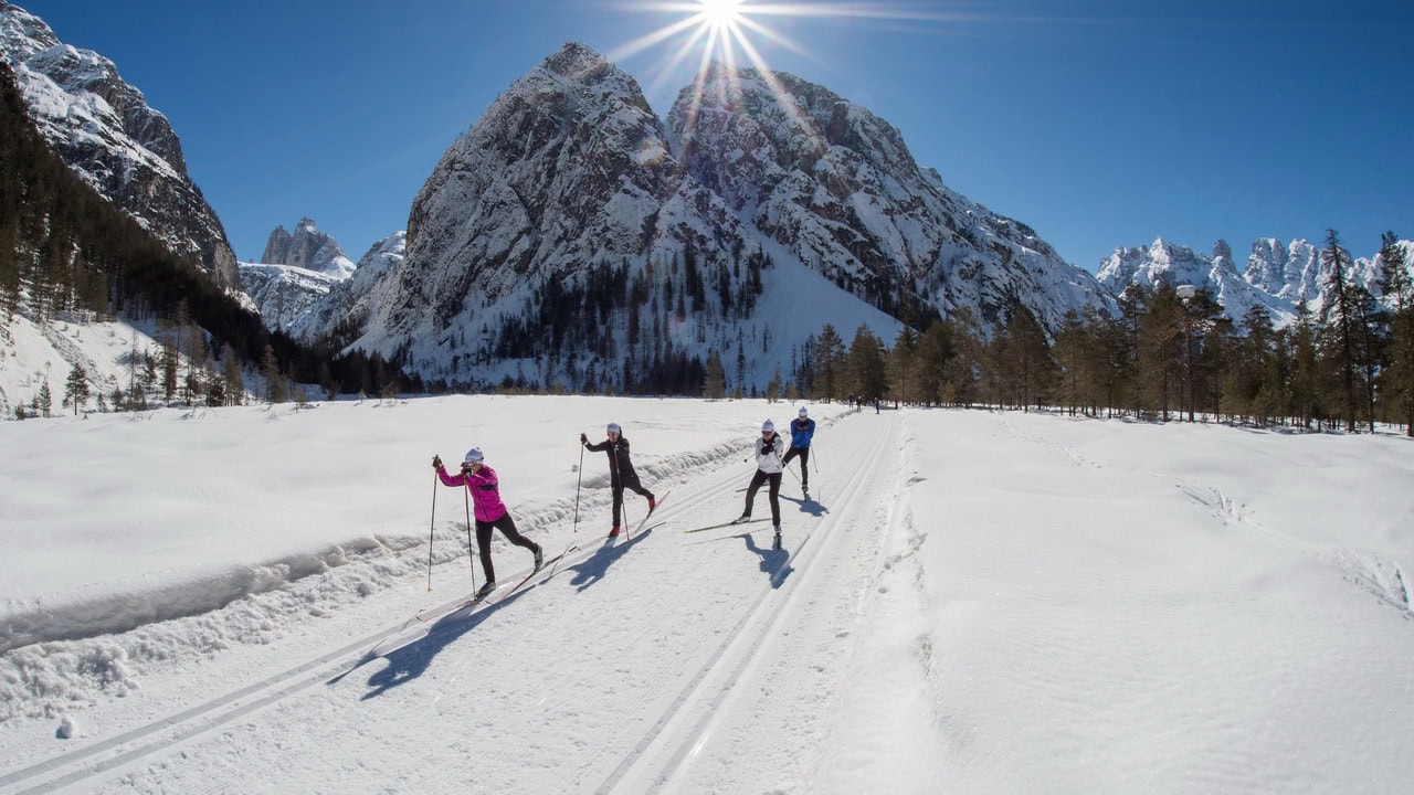 Längdskidåkning längdskidor Dolomiterna i Italien