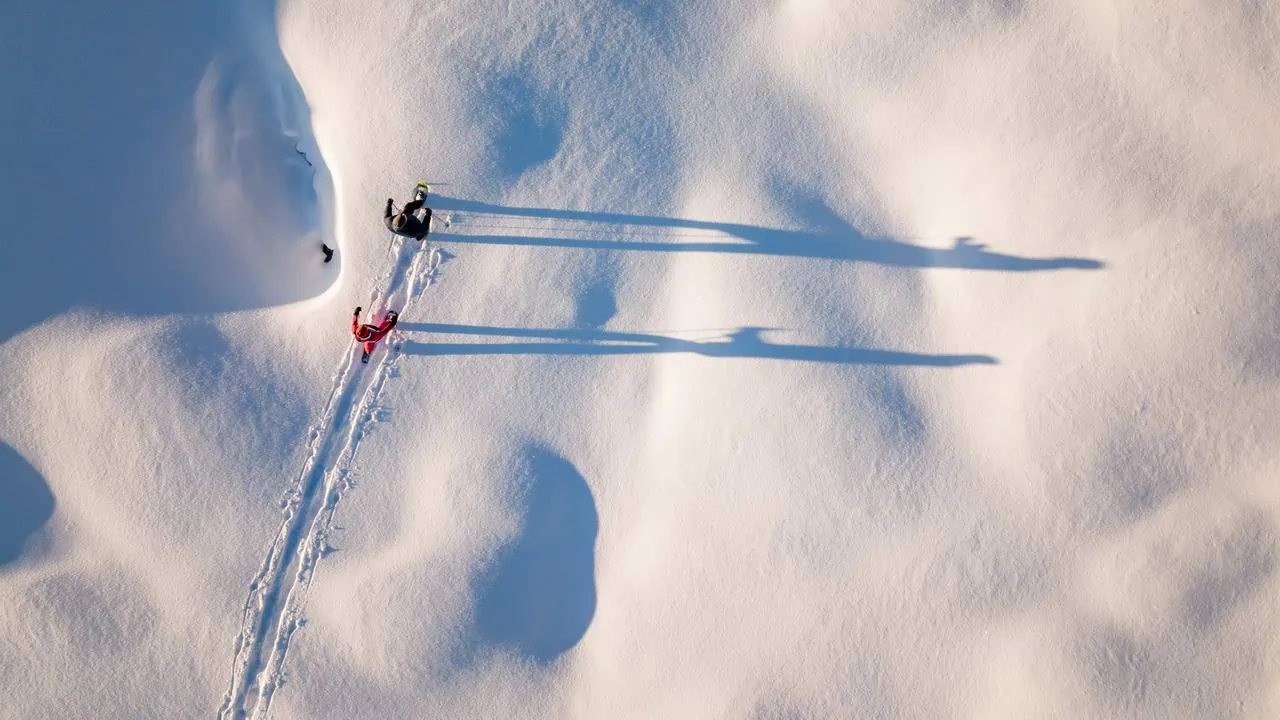 Snöskovandring vinter snö vy utsikt Postalm