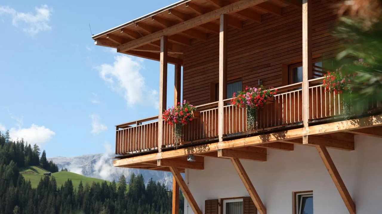 Hotel Pider i La Val i Dolomiterna