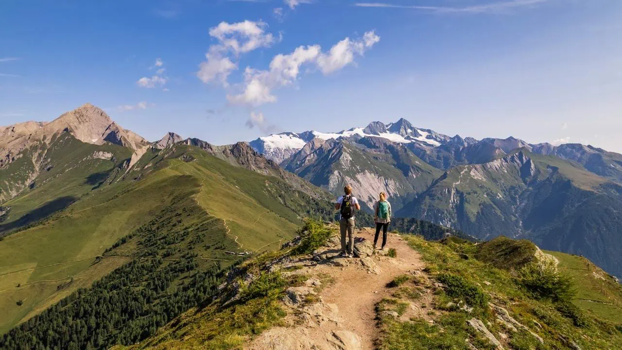 Östtyrolen Kals Grossglockner utsikt vy vandrare